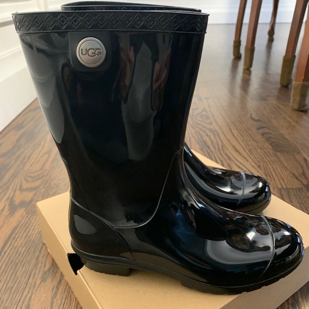 UGG Sienna black rain boots